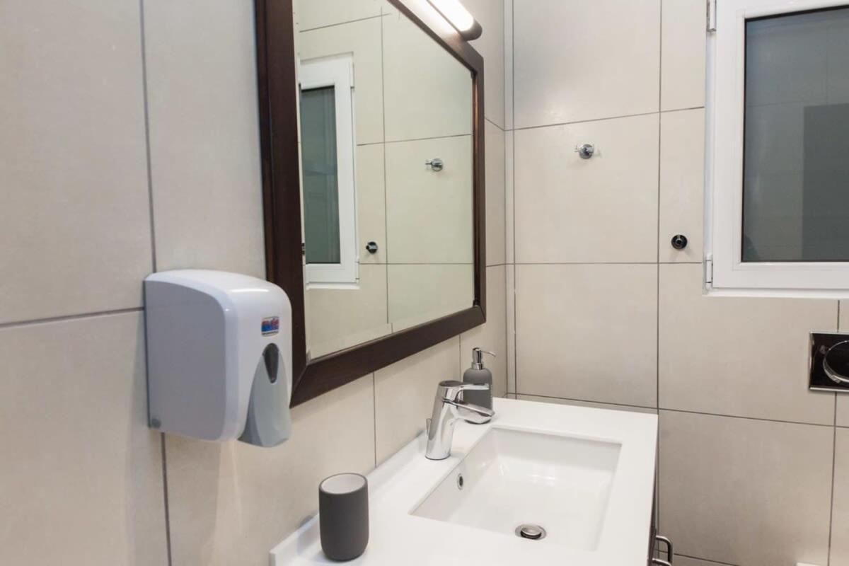 Elegant Urban Escape 1 Bd Apt In Kolonaki Apartment เอเธนส์ ภายนอก รูปภาพ
